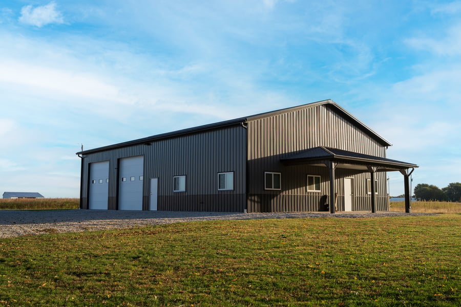 How to Choose a Pole Barn Builder for Your Barndominium
