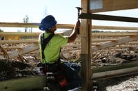 Pole_Barn_Construction_Crew