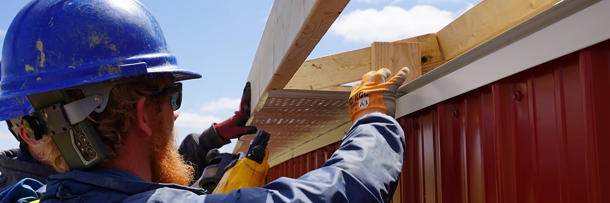 Role of a Pole Barn Crew Foreman: Skills, Responsibilities & Impact