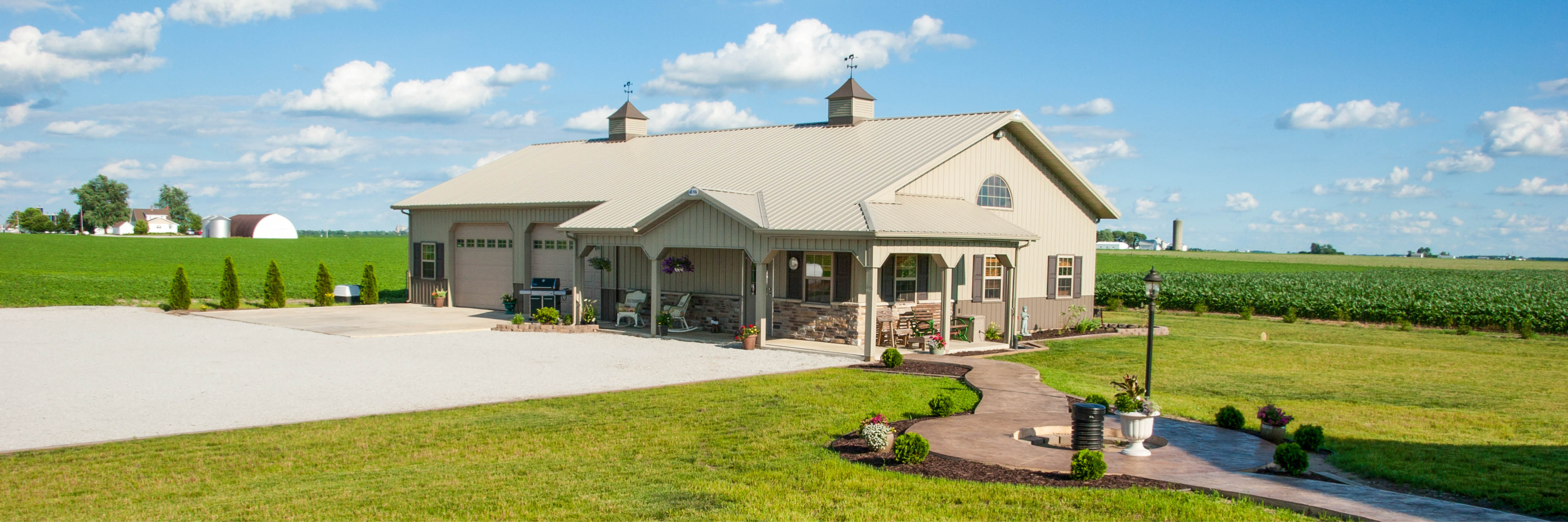 Who Builds Pole Barn Homes in Michigan?