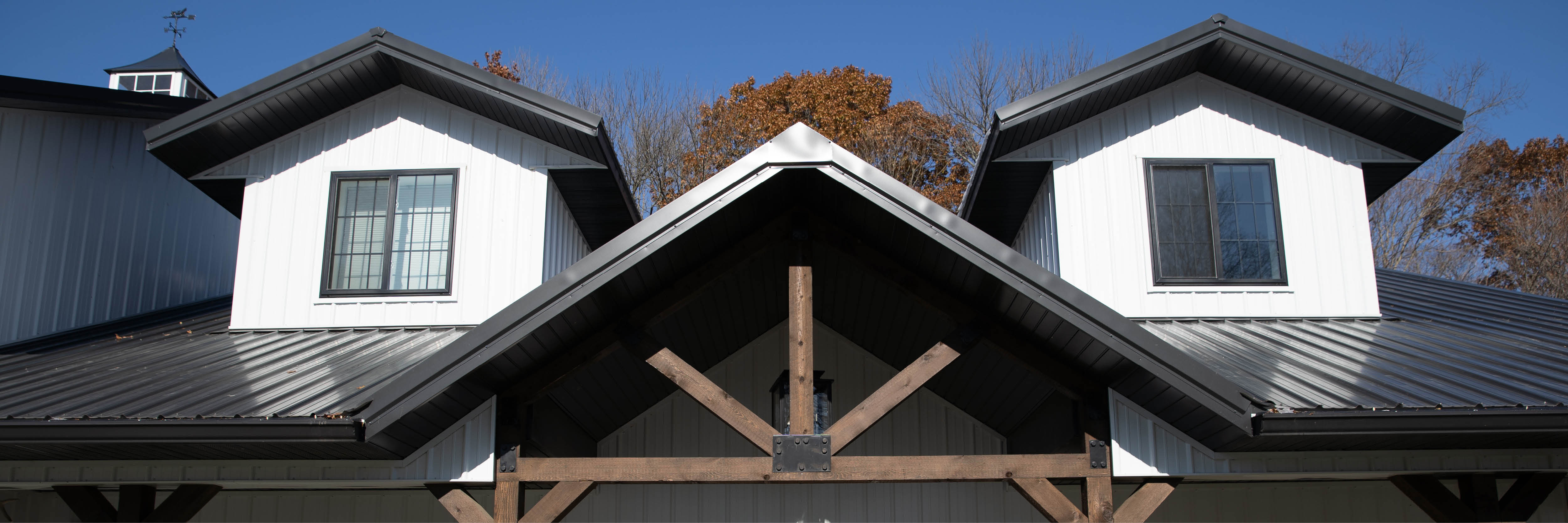 Metal Roofing vs Shingles: Which One is Right for You?