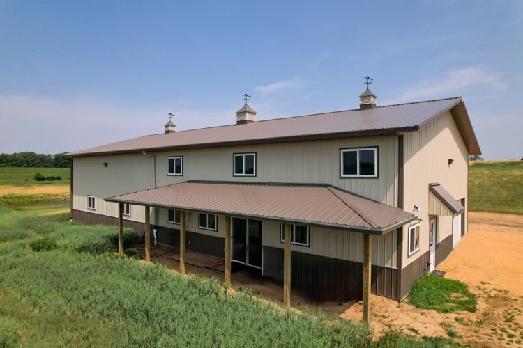 Who Builds Barndominiums in Iowa?